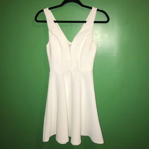 White Skater low v-neck dress (NWOT)